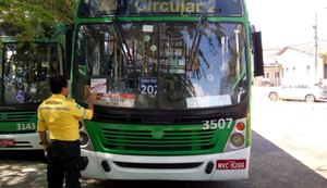Operação Coletivo Seguro da SMTT remove sete ônibus por diversas irregularidades