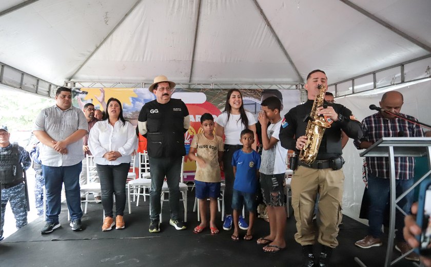 Em Rio Largo, GG entrega duas quadras esportivas visando o lazer e a prática esportiva para o povo