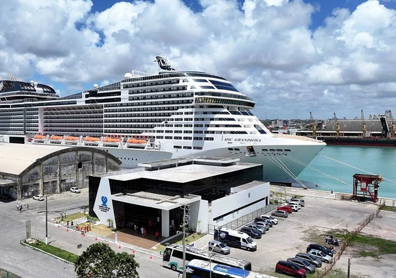 Porto de Maceió inicia temporada de cruzeiros 25/26 nesta quarta-feira (19) com a chegada do Costa Favolosa