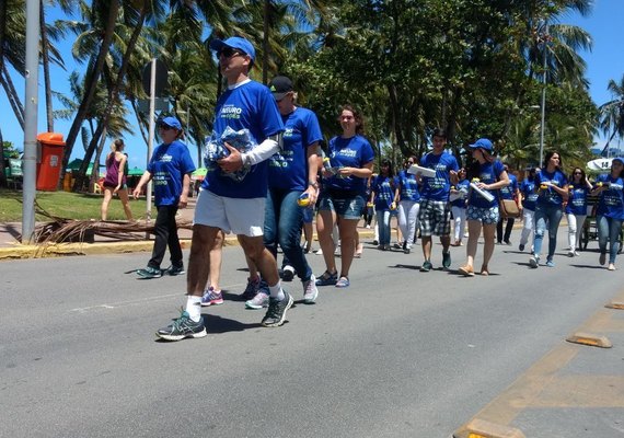 Caminhada na orla de Pajuçara marca abertura da Semana Neuro