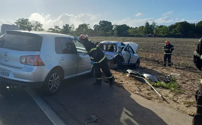 Acidente deixa quatro pessoas feridas na BR-316