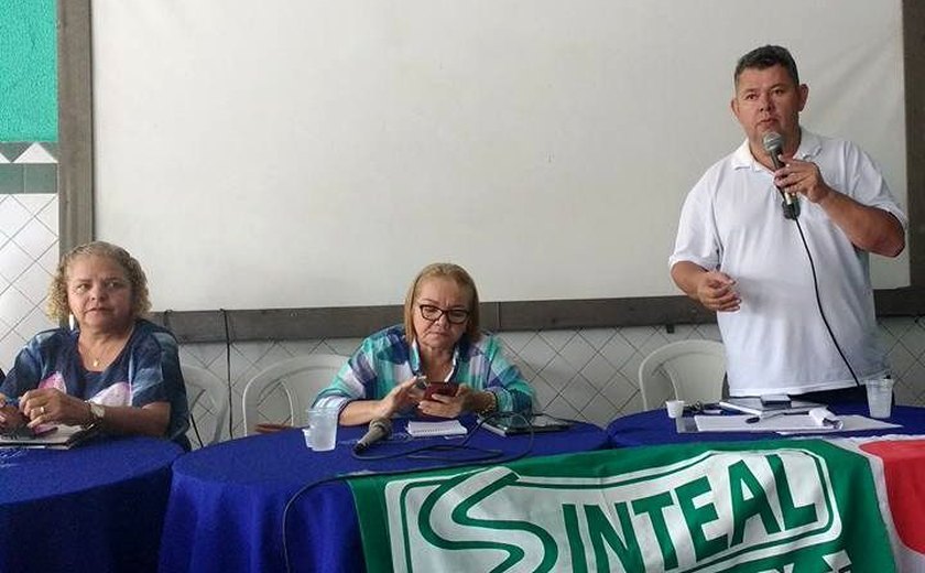 Professores em Arapiraca tentam receber R$ 33 milhões