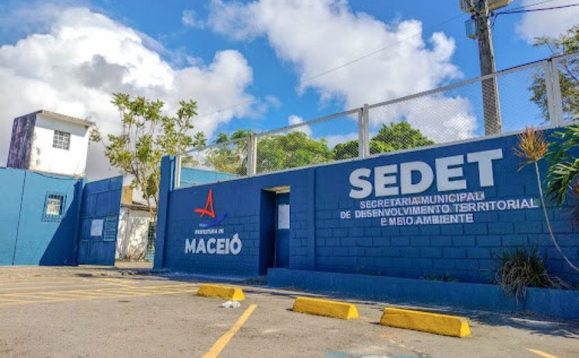 Fiscalização ambiental autua restaurante de fast-food e farmácia no bairro Farol