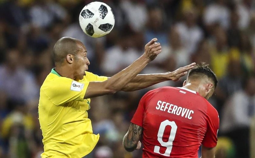 Brasil não passa de empate com a Suíça em jogo de estréia na Copa do Mundo
