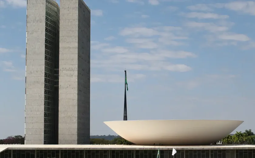 Líder da bancada ruralista quer incluir ações do MST no PL Antifacção