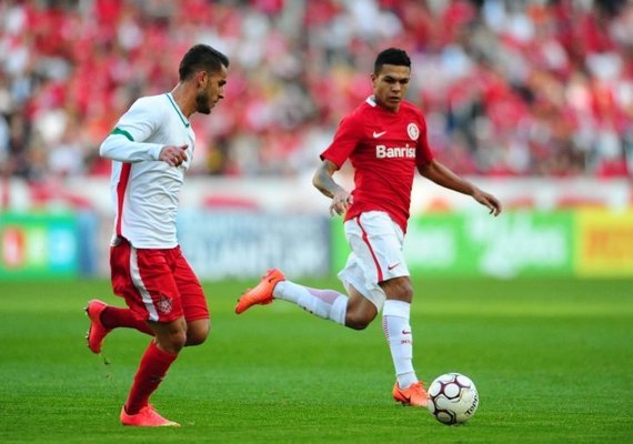 Internacional perde em casa para o Boa Esporte e é vaiado