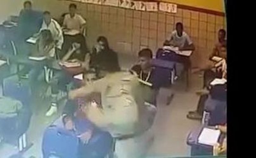 Sargento PM é preso por agredir estudante em escola pública na capital alagoana
