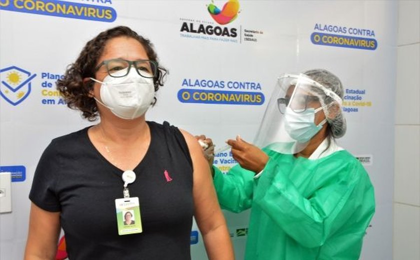 Vacinados contra a Covid-19 em Alagoas chegam a 24.702
