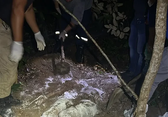 Corpos são achados enterrados lado a lado em mata de Maceió