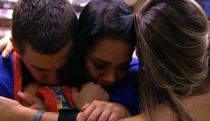 'BBB 17': Vivian, Mayara e Manoel se queimam com jogo furado e panelinha