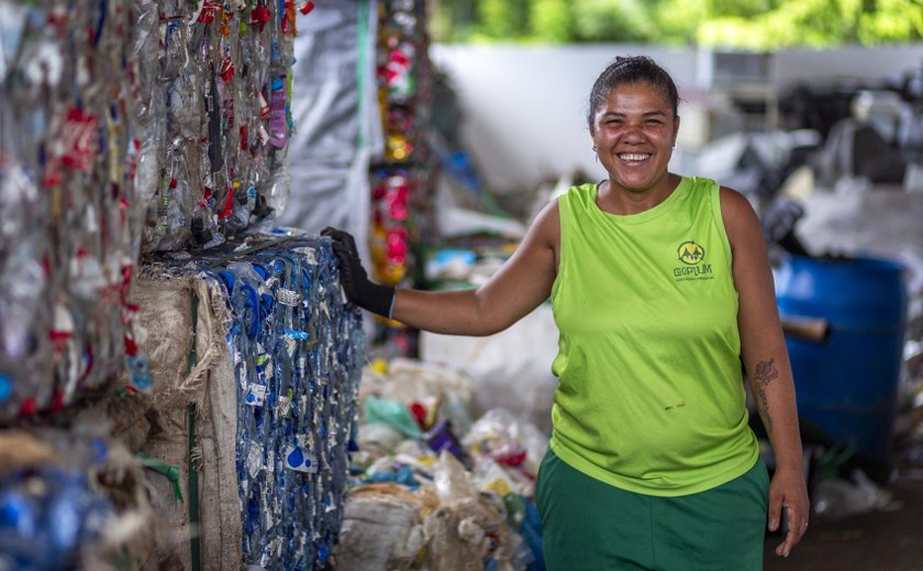 Coleta seletiva garante renda digna a recicladores