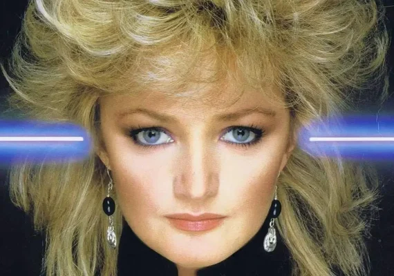 Bonnie Tyler é internada às pressas e passa por cirurgia de emergência no intestino