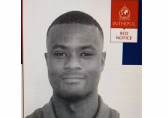 Holandês e colombiano rendem agentes e fogem de presídio em Bangu, mas são recapturados