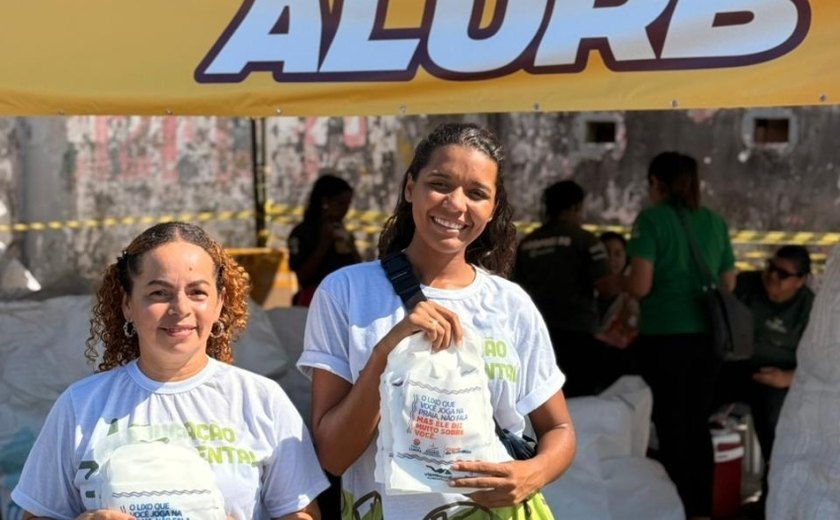 Cooperativa realiza coleta seletiva durante competição na orla de Maceió
