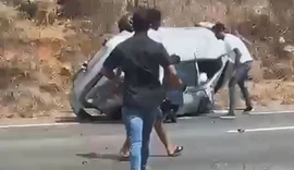 Motorista fica ferido após capotamento no povoado Bacurau, em Jaramataia