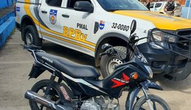 Homem com mandado de prisão é capturado e integrante de facção morre em operação policial