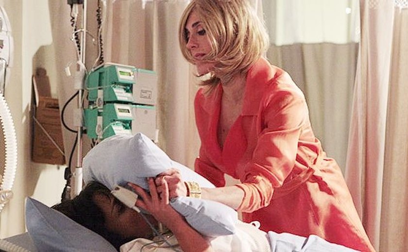 Disfarçada, Tereza entra em hospital e mata Marcela