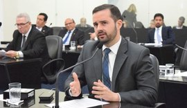 Deputados querem convidar secretário para discutir ideologia de gênero