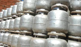 Gás gratuito chega a 1 milhão de famílias a partir de segunda-feira