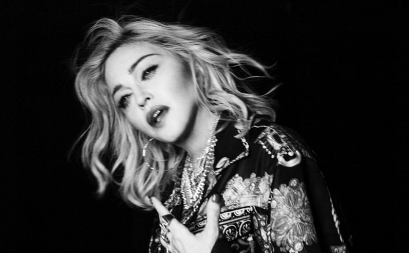 Madonna revela que ficou internada em coma induzido por 48 horas: 'Desmaiei no banheiro'