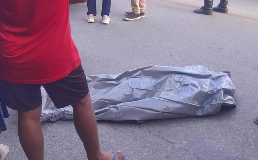 Acidente com motocicleta deixa um morto e um ferido em Japaratinga