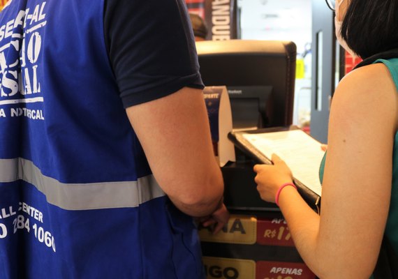 Sefaz Alagoas orienta contribuintes de quase 450 lojas dos shoppings do Estado