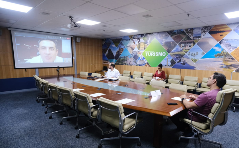 Celso Sabino articula parceria com a TAP para ampliar a conectividade para o Brasil