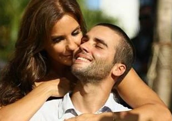 Marido de Ivete Sangalo festeja gravidez de gêmeos