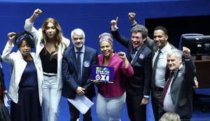 CUT elogia fim da 'massacrante' 6x1; CNI quer revisar PEC aprovada