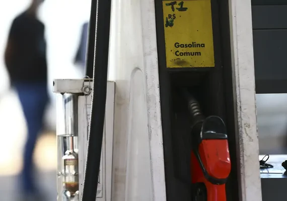 Fiscalização é reforçada para conter alta dos combustíveis no país