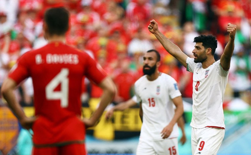 Irã derrota País de Gales nos minutos finais e sonha com classificação às oitavas