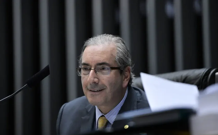 STF bloqueia R$ 6 milhões de Eduardo Cunha por indicação de emendas