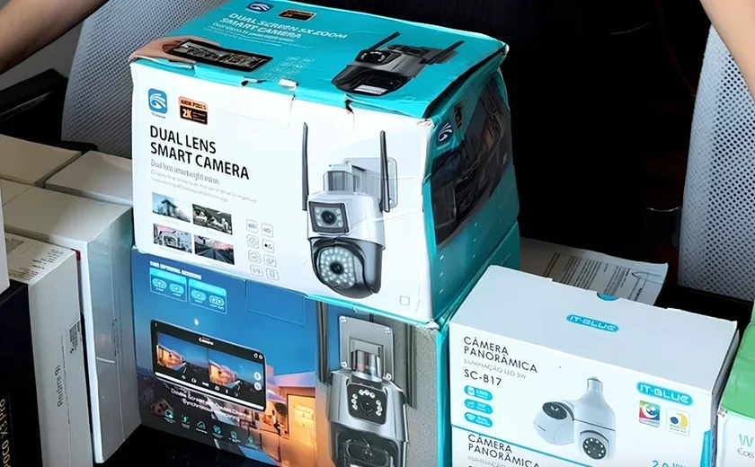 Receita Federal doa celulares e câmeras de segurança para a Assistência Social de Penedo