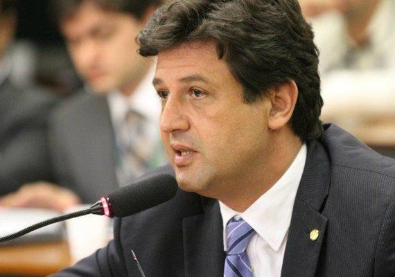Bolsonaro confirma Mandetta para Saúde