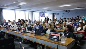 40° Congresso Nacional debate violência contra jornalistas e liberdade de imprensa em audiência no Senado