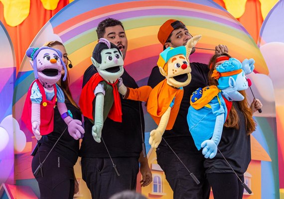 Os Divertudos estreiam espetáculo musical com fantoches em Maceió nos dias 3 e 10 de julho