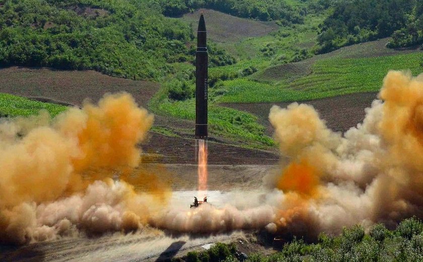 UE comemora anúncio da suspensão dos testes nucleares na Coreia do Norte