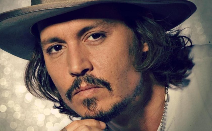 Gastos extravagantes de Johnny Depp são revelados em processo contra ex-agente