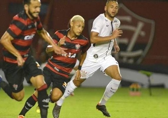 Corinthians e Vitória empatam sem gols na Copa do Brasil