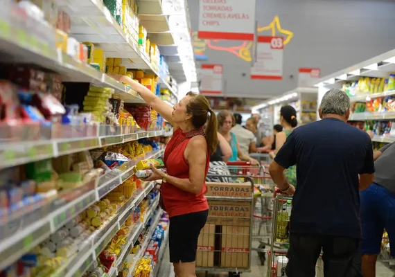 Mercado espera última alta da Selic em 2025: 14,75% ao ano