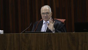 Fachin rejeita julgamento presencial de recurso de Lula no STF