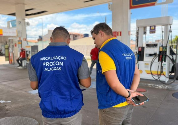 Procon fiscaliza postos de combustíveis após aumento da gasolina