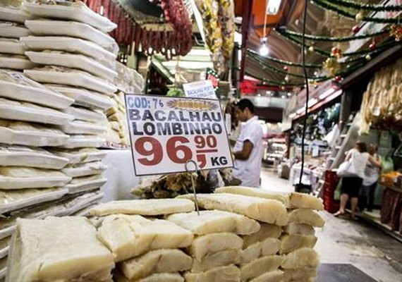 Bacalhau, batata e cebola deixam ceia de Natal mais cara em 2018
