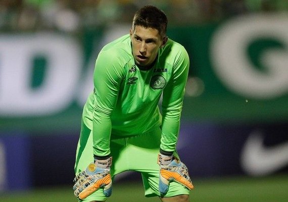Boletim da Chapecoense diz que Alan Ruschel já conversou com a família