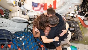 Astronautas da Artemis II estão felizes, saudáveis e prontos para voltar para casa