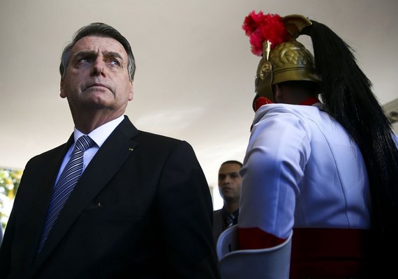 Militares brasileiros vão à Espanha ouvir sargento preso com drogas, diz Bolsonaro