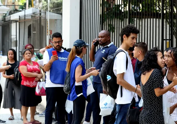 PF identifica suspeitos de vazar provas do primeiro dia do Enem