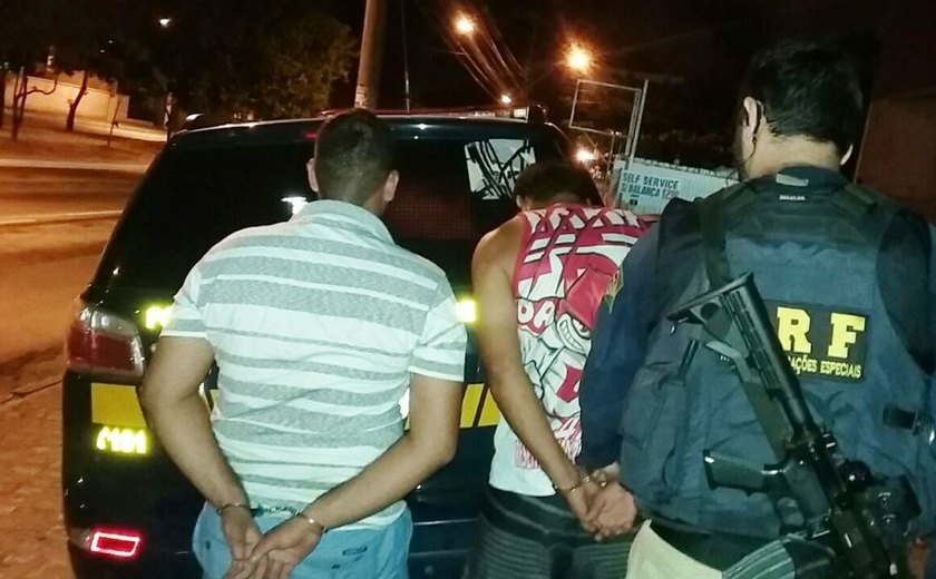 Polícia Rodoviária Federal prende dois por tráfico de drogas em Rio Largo