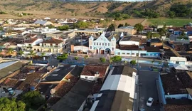 Homem ameaça familiares com facão durante surto em Maribondo