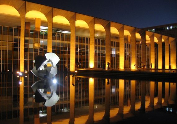 Confira as propostas de Bolsonaro e Haddad para a política externa